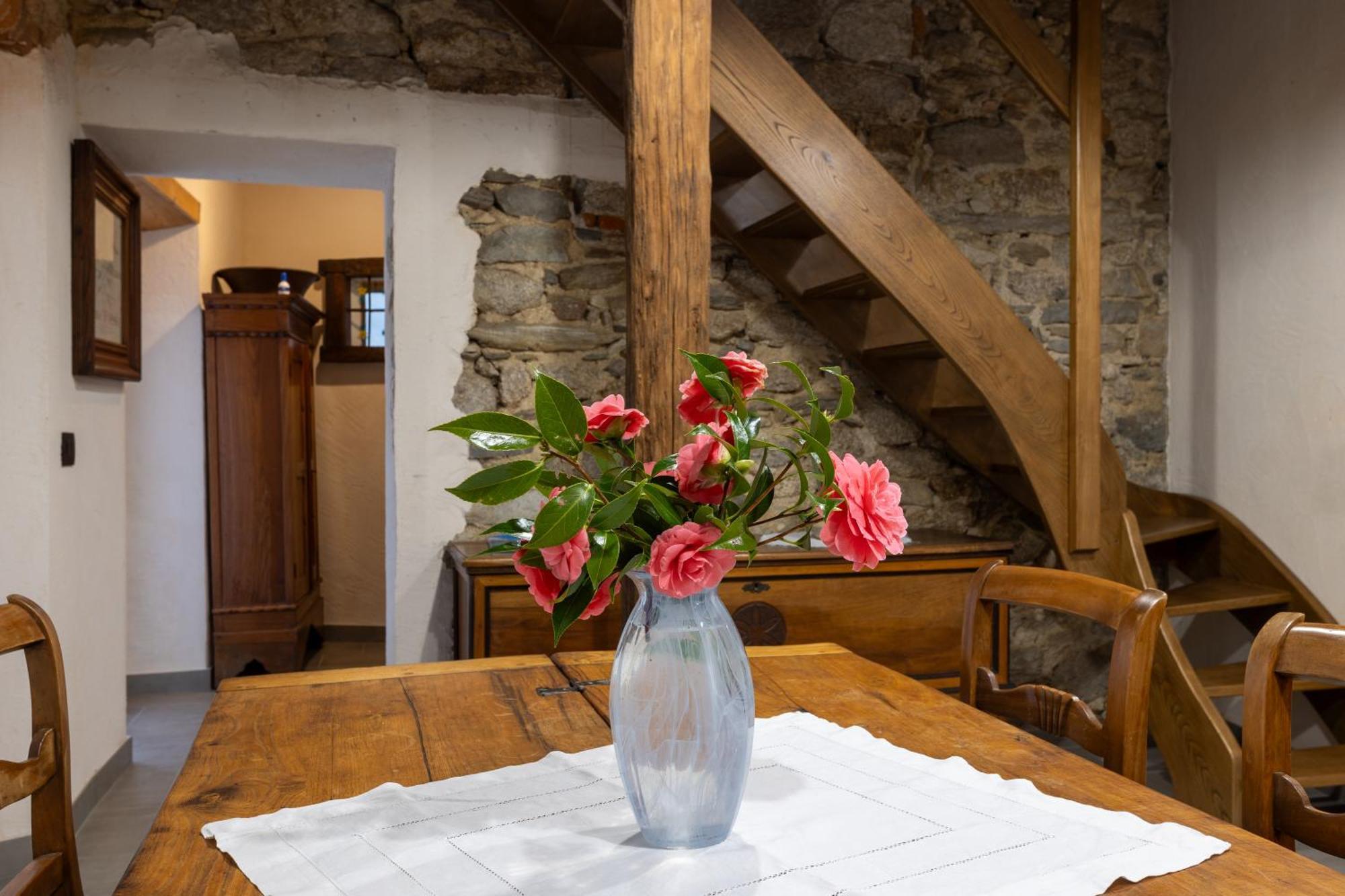 Da Tinti Apartment Madonna Del Sasso Exterior photo