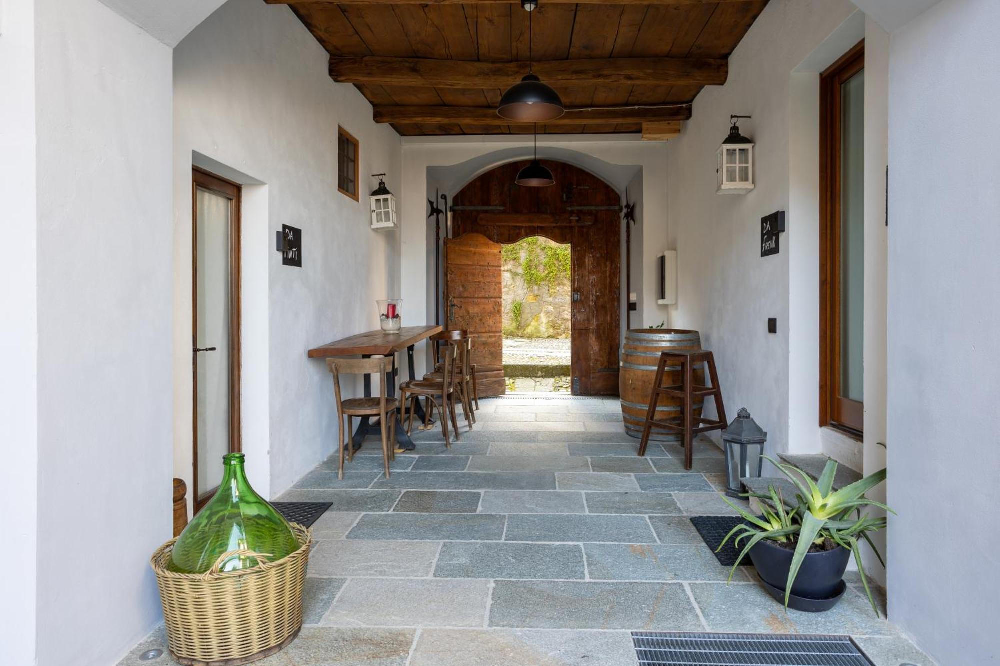 Da Tinti Apartment Madonna Del Sasso Exterior photo