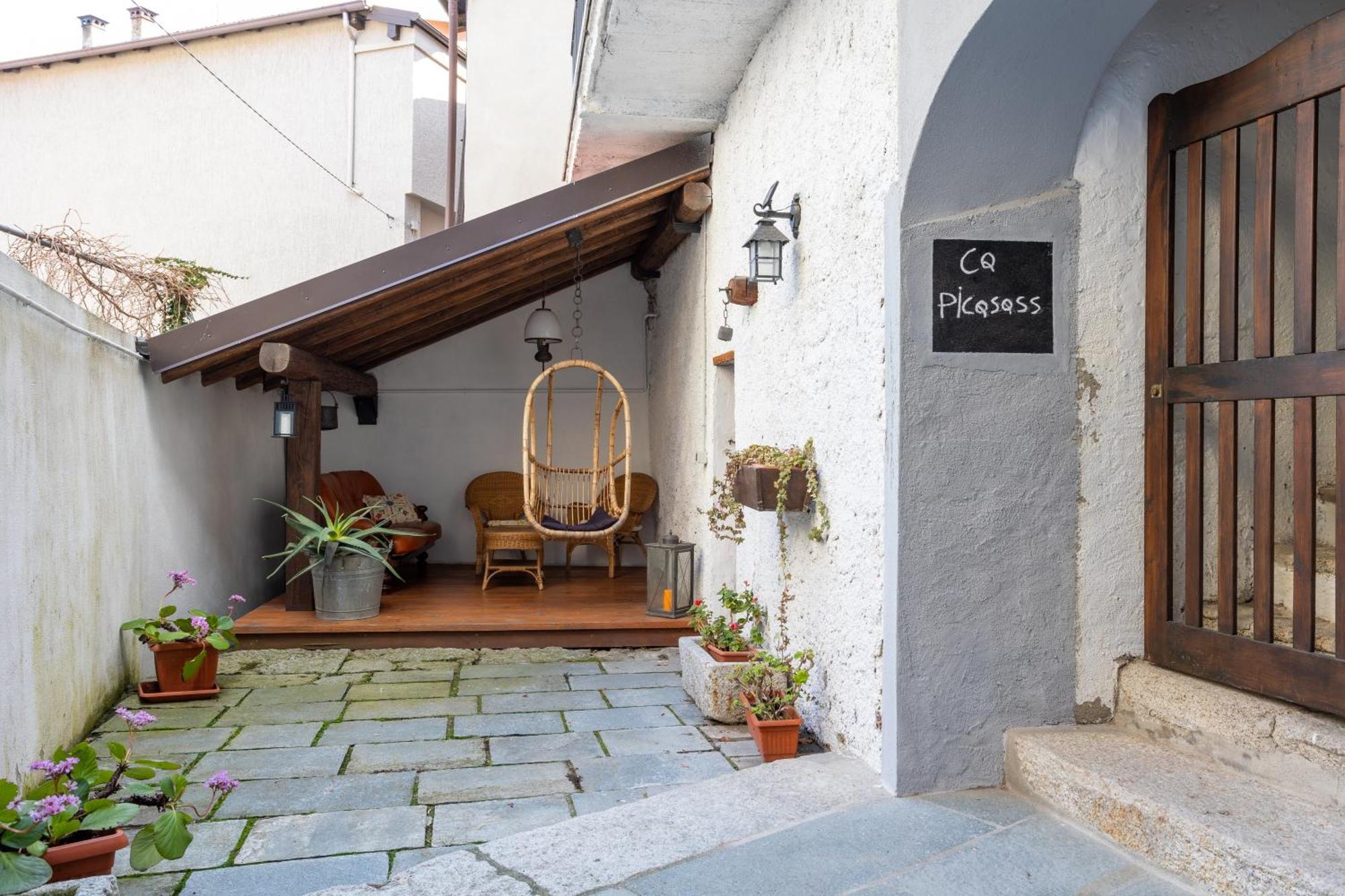 Da Tinti Apartment Madonna Del Sasso Exterior photo